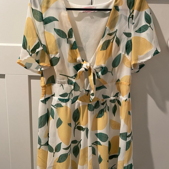 Pink Lily Lemon Romper - Size Small - Picture 2 of 4